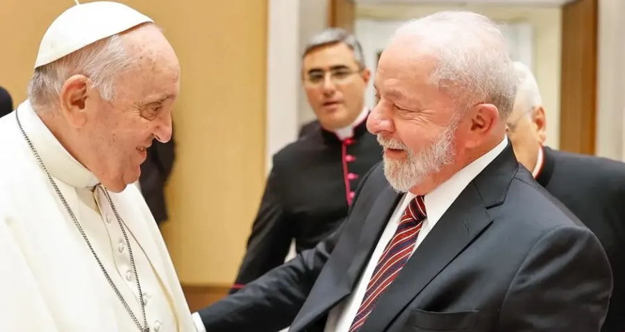 Lula Decreta Luto Oficial de Sete Dias em Homenagem ao Papa Francisco