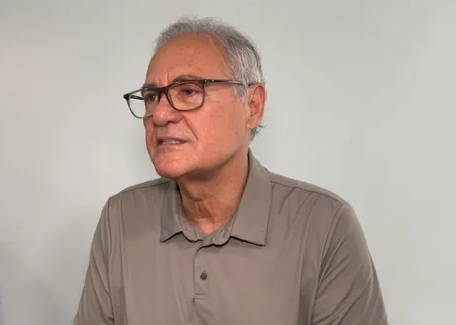 Renan Calheiros anuncia que Renan Filho deixará ministério para disputar governo de Alagoas em 2026