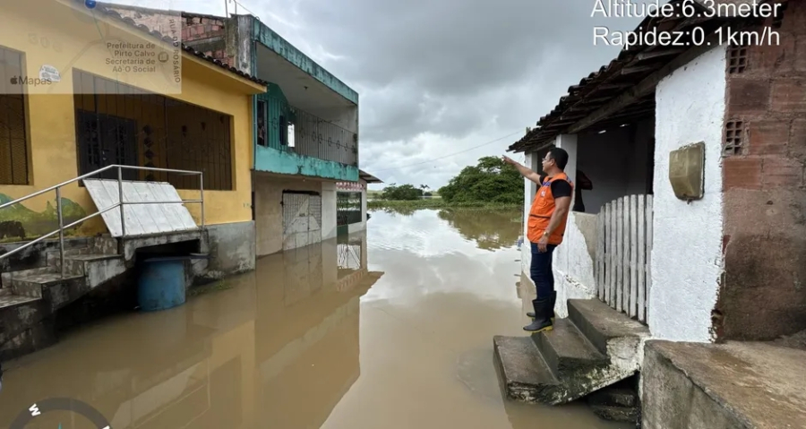 Transbordamento do rio Manguaba causa inundações em Porto Calvo