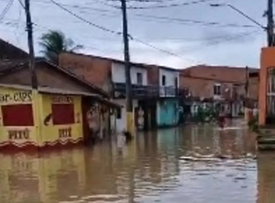 Defesa Civil avalia emergência na região norte devido às fortes chuvas