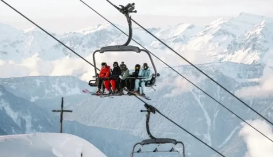 Cinco Esquiadores Encontrados Mortos em Montanha na Suíça Próximo a Zermatt