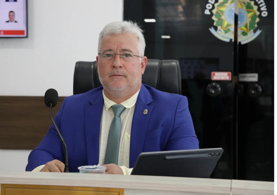 Presidente da Câmara de São Miguel dos Campos solicita reajuste para servidores contratados e comissionados