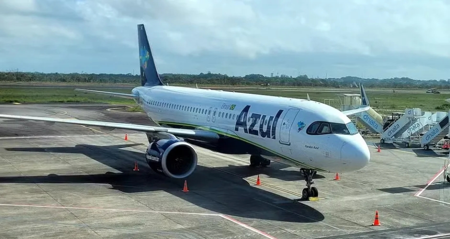 Avião colide com pássaro e retorna a Alagoas; voo seguia para SP