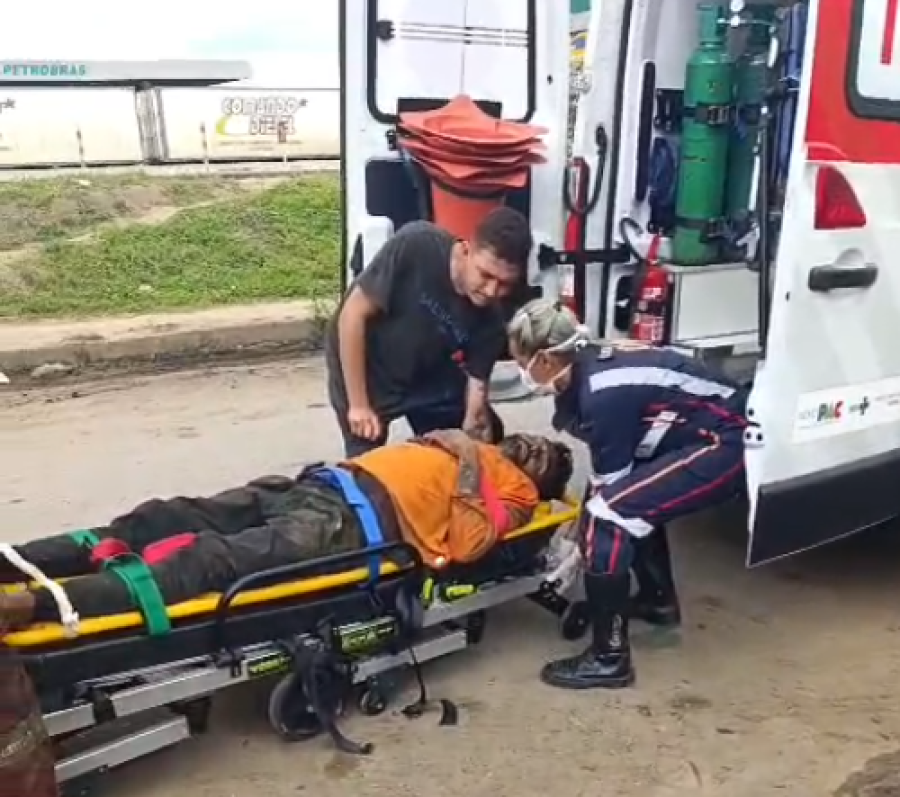 Alcoólatra de 37 Anos é Socorrido Após Queda em São Miguel dos Campos; Vítima Bateu a Cabeça e Foi Transferida para o HGE