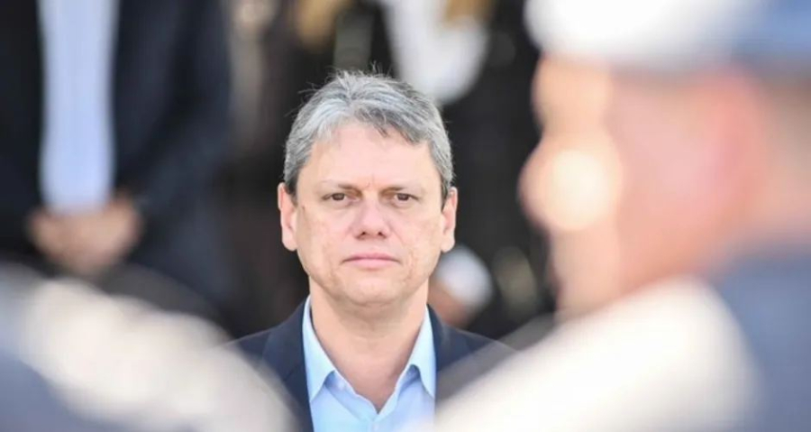 Oposição articula anistia para Bolsonaro com apoio de Tarcísio em semana decisiva no STF