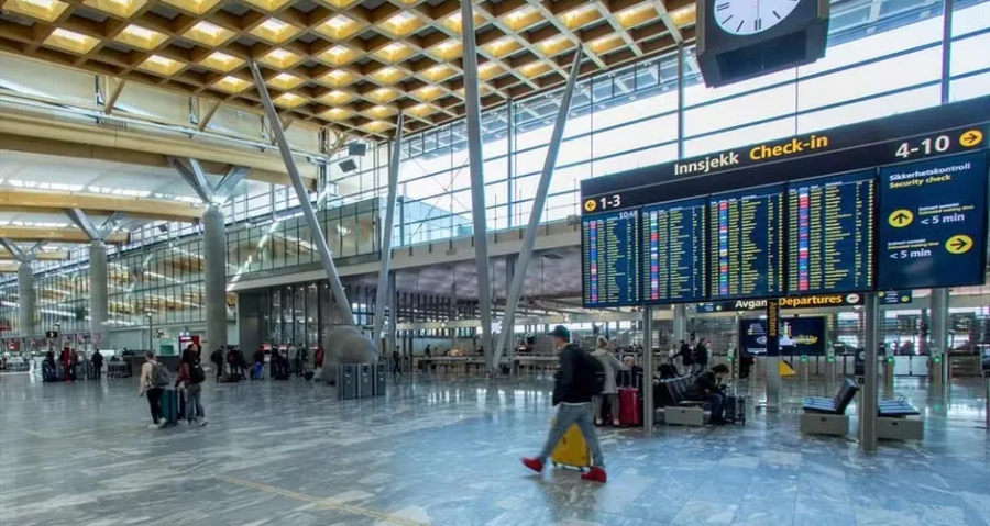 Aeroporto de Oslo suspende operações por horas após relatos de drones no espaço aéreo