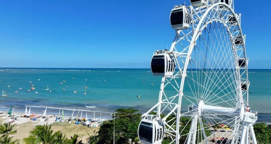 Maceió ganha nova atração turística: Roda Maceió, a roda-gigante da Pajuçara