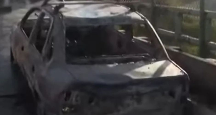 Carro pega fogo em Maceió; suspeita é de incêndio criminoso