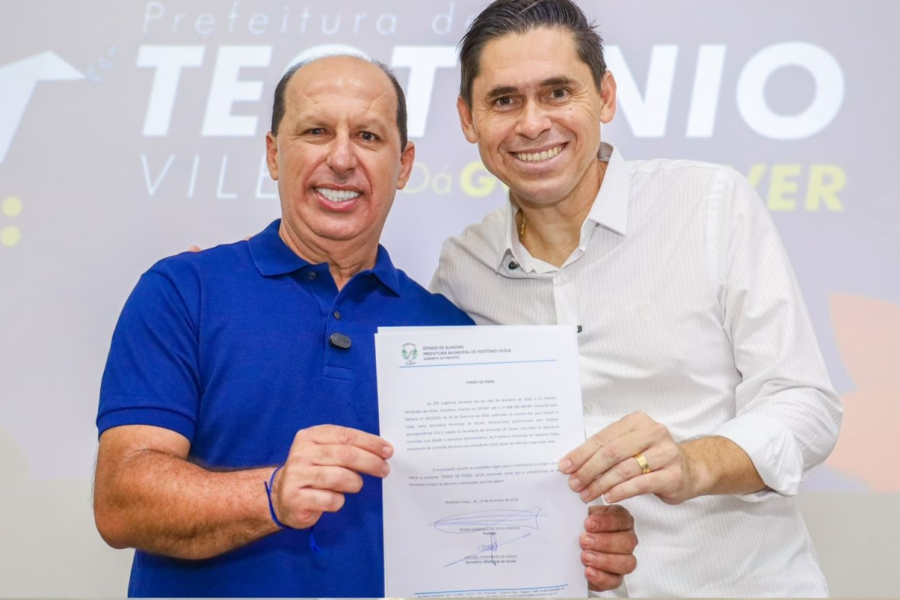 Em solenidade prestigiada, Dr. Adelmo Farias assume a Secretaria de Saúde de Teotônio Vilela