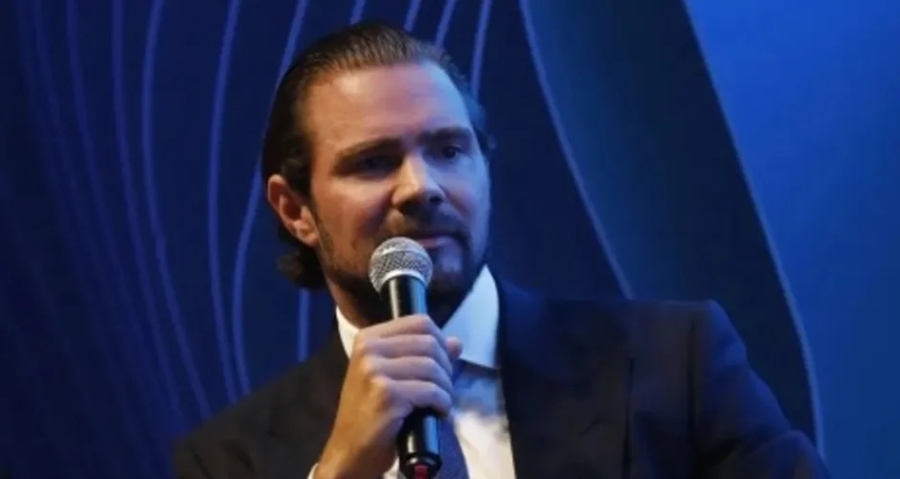 PF identifica R$ 2,2 bilhões ocultos pelo banqueiro Daniel Vorcaro em conta do pai