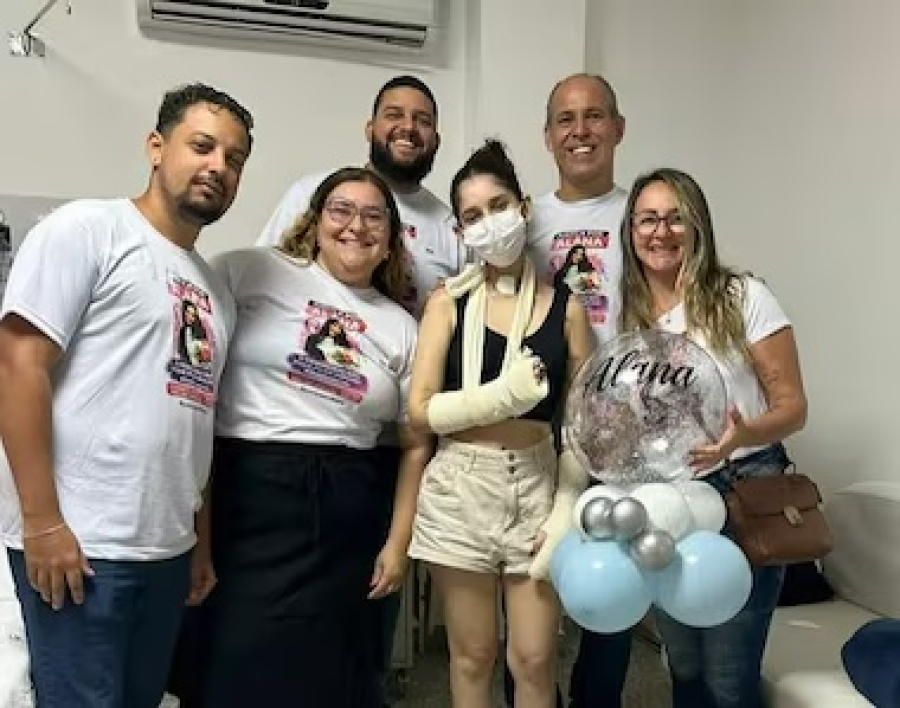 Alana Anísio recebe alta após sobreviver a 30 facadas por recusar pedido de namoro