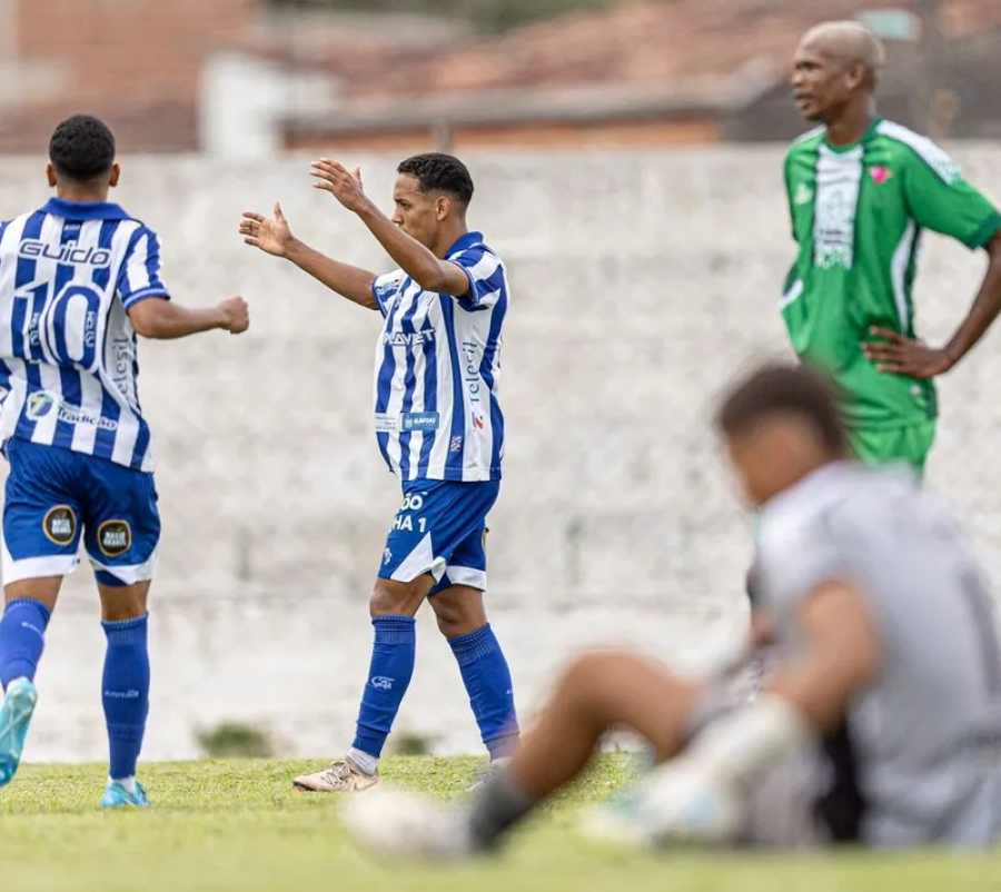 CSA goleia o Dimensão Saúde no Ferreirão e assume liderança da Copa Alagoas