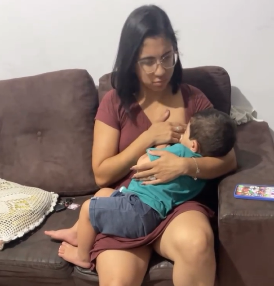 Vídeo mostra momento em que homem agride ex-companheira na frente dos filhos em Rio Largo