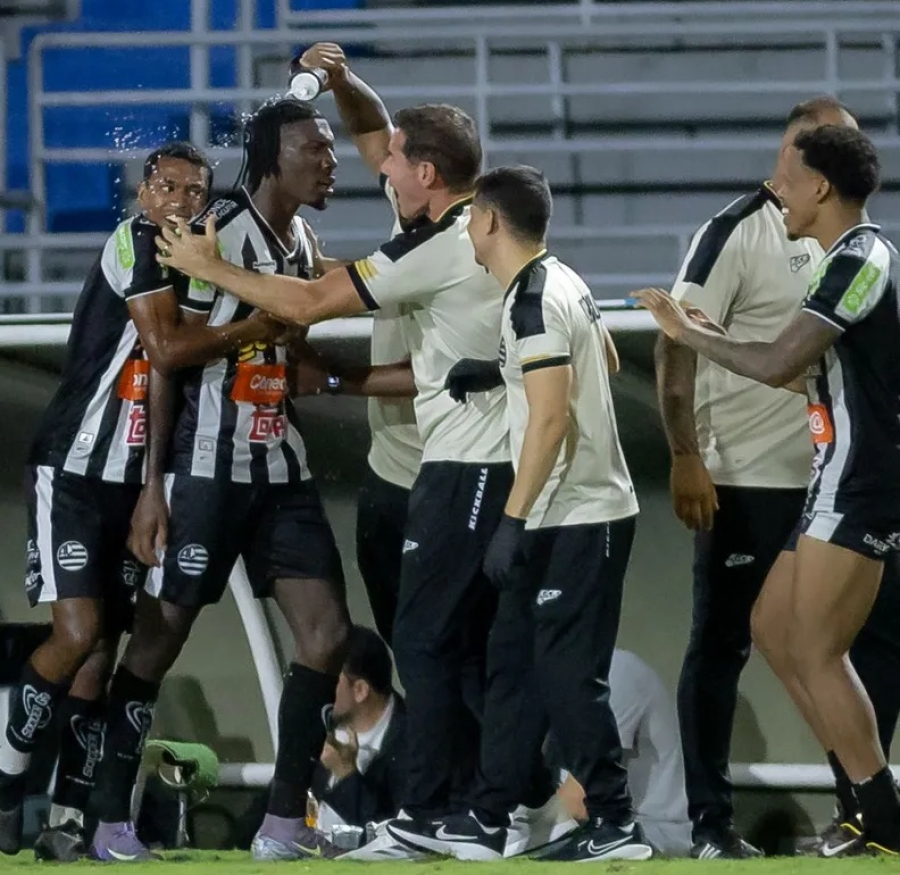 CRB abre 2 a 0, mas sofre virada histórica do Athletic com hat-trick de Ronaldo Tavares