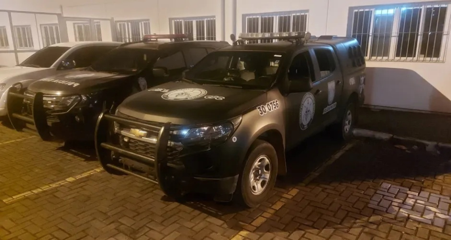 Homem com facão mantém esposa e filha presas em banheiro e é detido pelo BOPE no Vergel do Lago