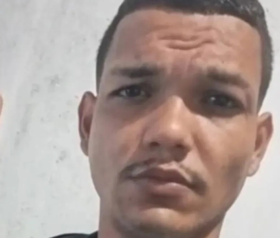 Homem é assassinado com 41 facadas em Maceió após suposto desentendimento familiar