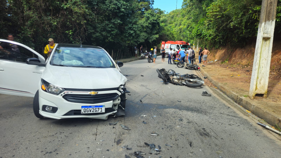 Manobra arriscada de menor deixa dois feridos graves na Ladeira da Bica; SMTT intensifica combate à conduta de adolescentes ao volante