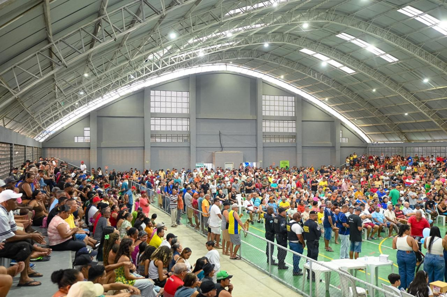 Festa do Dia dos Pais 2026 reúne multidão no Ginásio Jaci Clemente com show de prêmios e homenagens