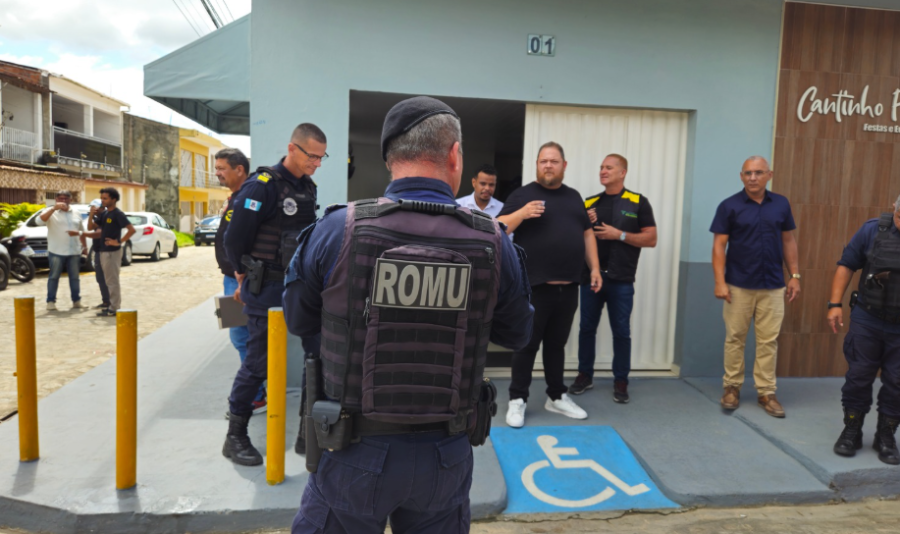 Vigilância Sanitária e Conselho de Óptica interrompem mutirão ilegal de exames e venda de óculos em São Miguel dos Campos