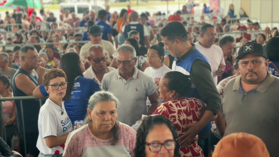 Com organização aprovada pela população, segundo dia do 