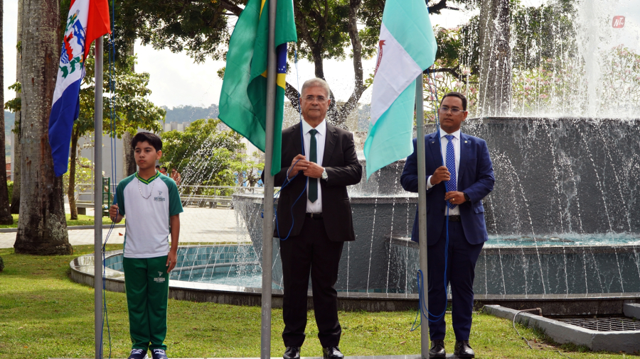 Em cerimônia marcada por patriotismo e cultura, São Miguel dos Campos celebra o 7 de Setembro na Praça da Matriz