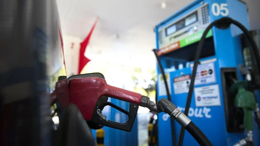 Nova lei publicada hoje estabelece penas mais duras e rigorosas para o crime de roubo e furto de combustíveis no Brasil