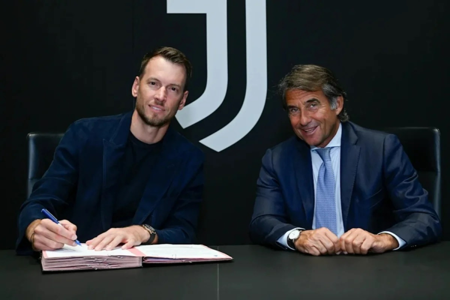 Juventus anuncia retorno do goleiro brasileiro Neto após rescisão com o Botafogo
