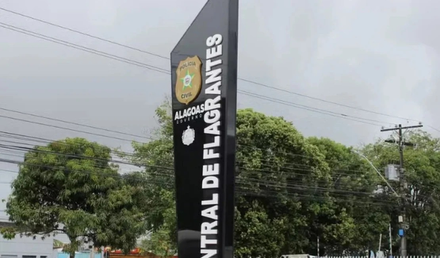 Homem é preso por roubo com facão no Vale do Reginaldo, em Maceió