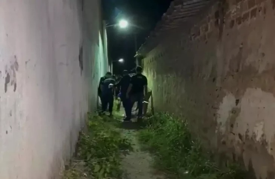 Atentado a tiros deixa um homem morto e mulher ferida na madrugada desta sexta na Barra de São Miguel