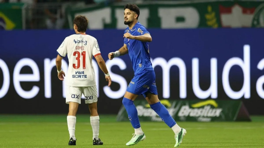 Palmeiras vence Bahia, encosta no líder Flamengo e vê chances de título saltarem para 34,7%