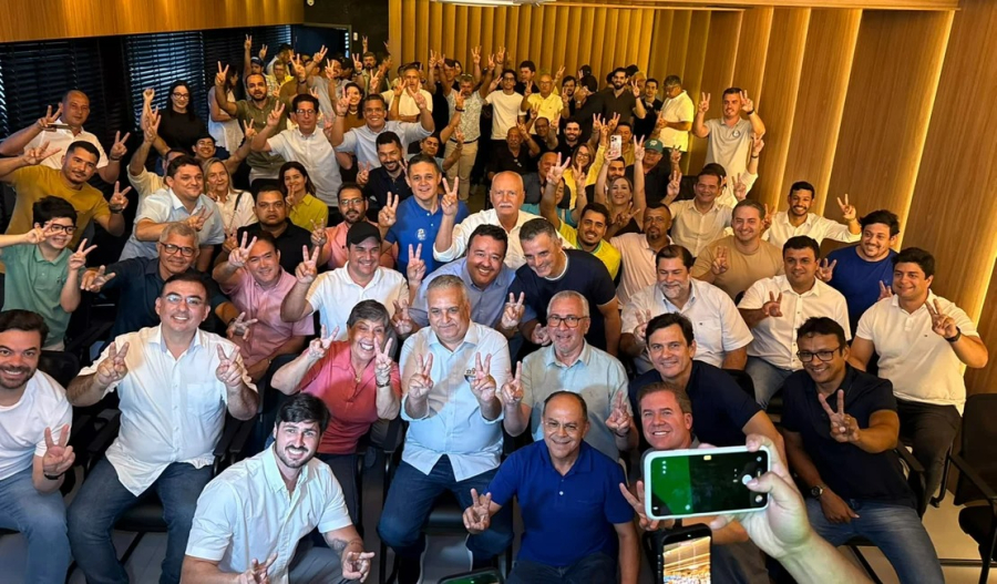 Alfredo Gaspar reúne dezenas de prefeitos e fortalece campanha de Flávio Bolsonaro em Alagoas