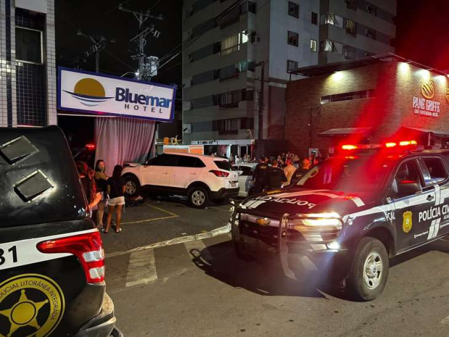 Motorista que invadiu hotel com carro na Avenida João Davino tinha sinais de embriaguez e pagou R$ 1,6 mil de fiança, em Maceió