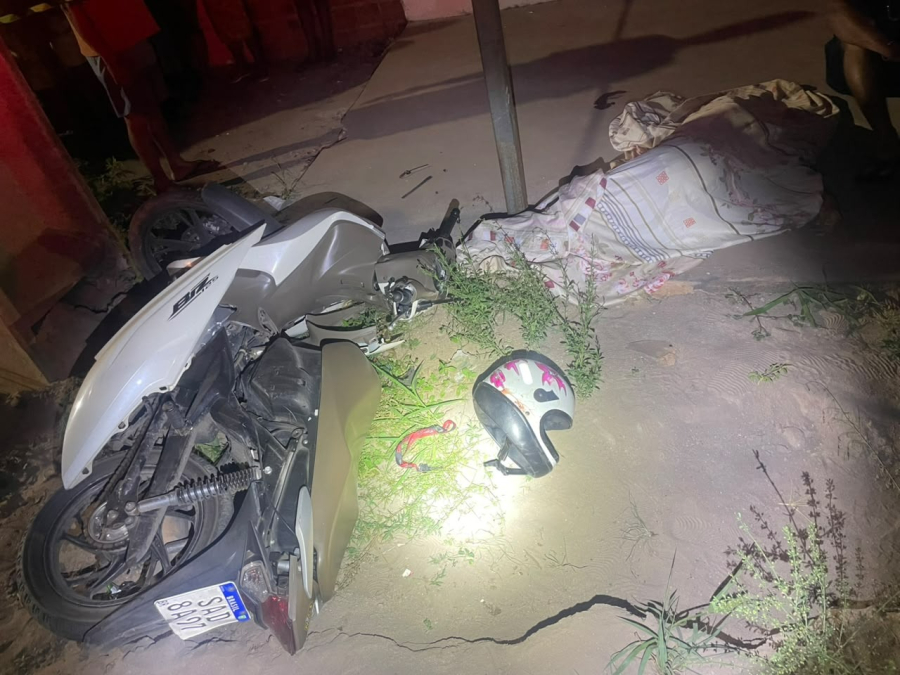 Mulher de 51 anos morre após perder o controle de moto e colidir contra estaca na AL-115 em Lagoa da Canoa