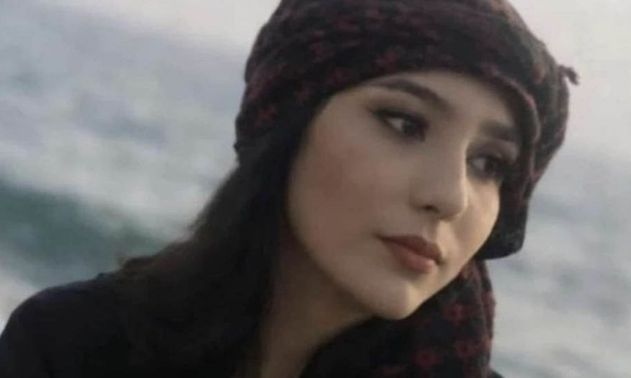 Estudante iraniana de 23 anos é condenada à morte por publicações em redes sociais acusadas de blasfêmia, no Irã