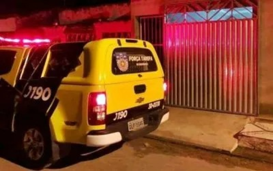 Homem é preso acusado de estupro de vulnerável contra criança após buscá-la na escola no Benedito Bentes, na parte alta de Maceió
