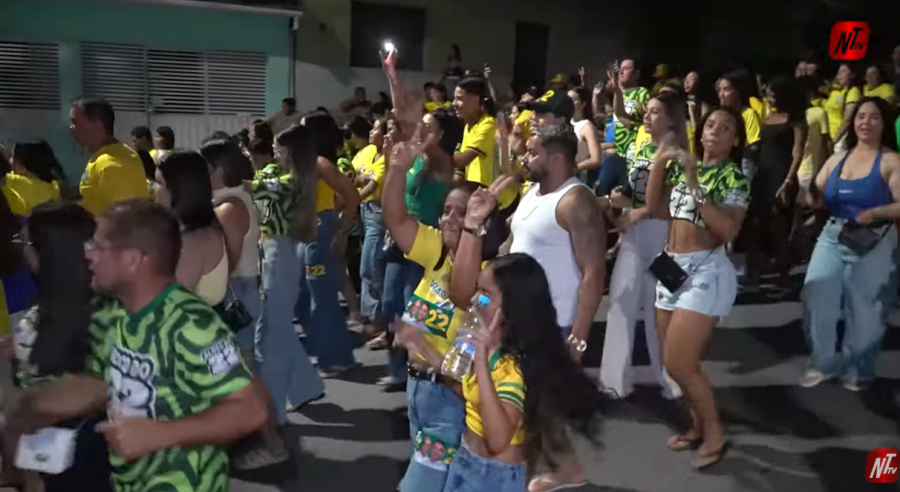 Direita miguelense inova com bloco estilo caminhada e arrasta multidão em São Miguel dos Campos