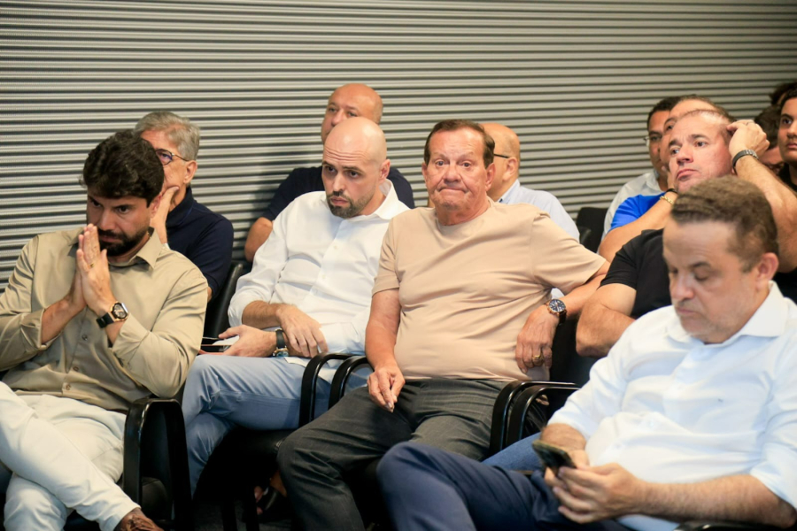 Rafael Tenório reassume a presidência do CSA, promete quitar salários atrasados e traça metas para 2027